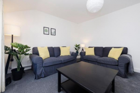 JOIVY Beautiful 2-BR mews near the famous Princes Street
